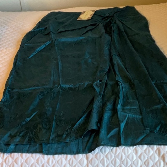 Band of the Free skirt - Picture 4 of 9